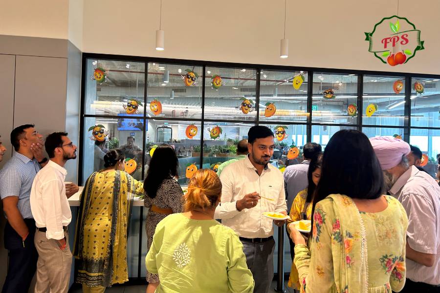 Corporate Mango Hour A Crowd Favourite